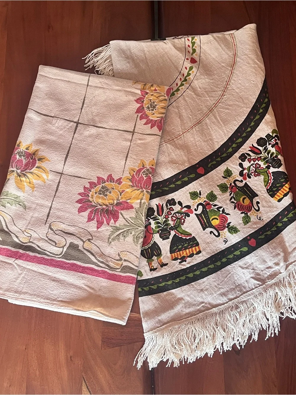 Set of 2 1950s tablecloths Pennsylvania PA Dutch Folk Art 56” Round & floral sq